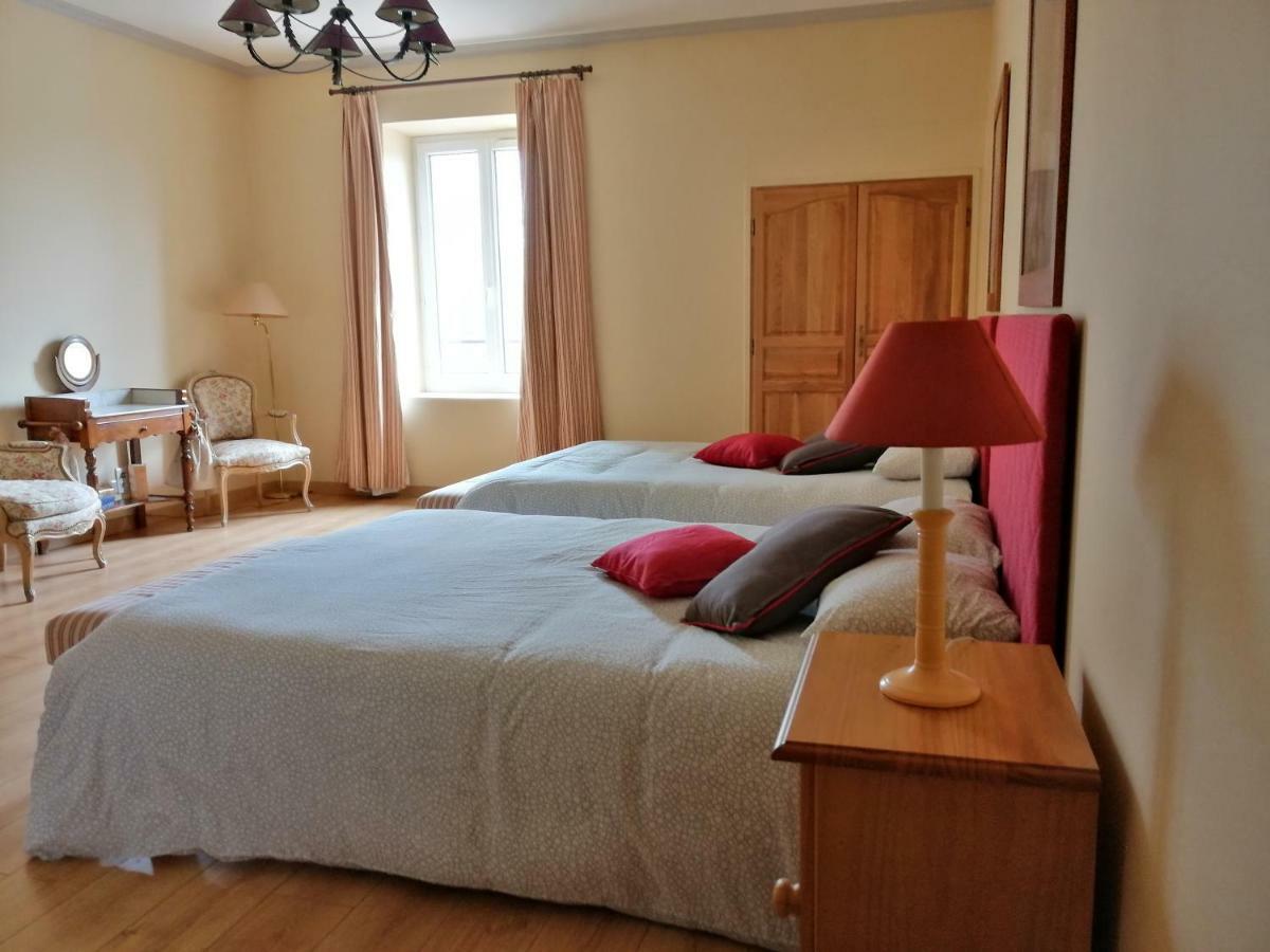 Chambres D'Hotes Le Cedre Bleu Saint-Lattier Экстерьер фото